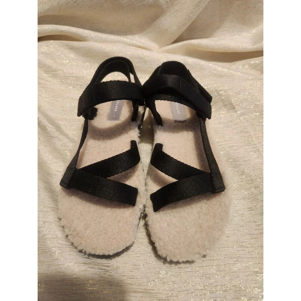 Everlane Teddy Sherpa Sport Sandals Black Cream Faux Fur Fleece Casual Size 7 - Picture 2 of 6